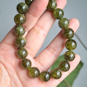 Green Garnet (Tsavorite) 11.9mm